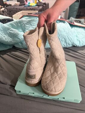 UGG Quilted Knit Cream Short Sheepskin Boots